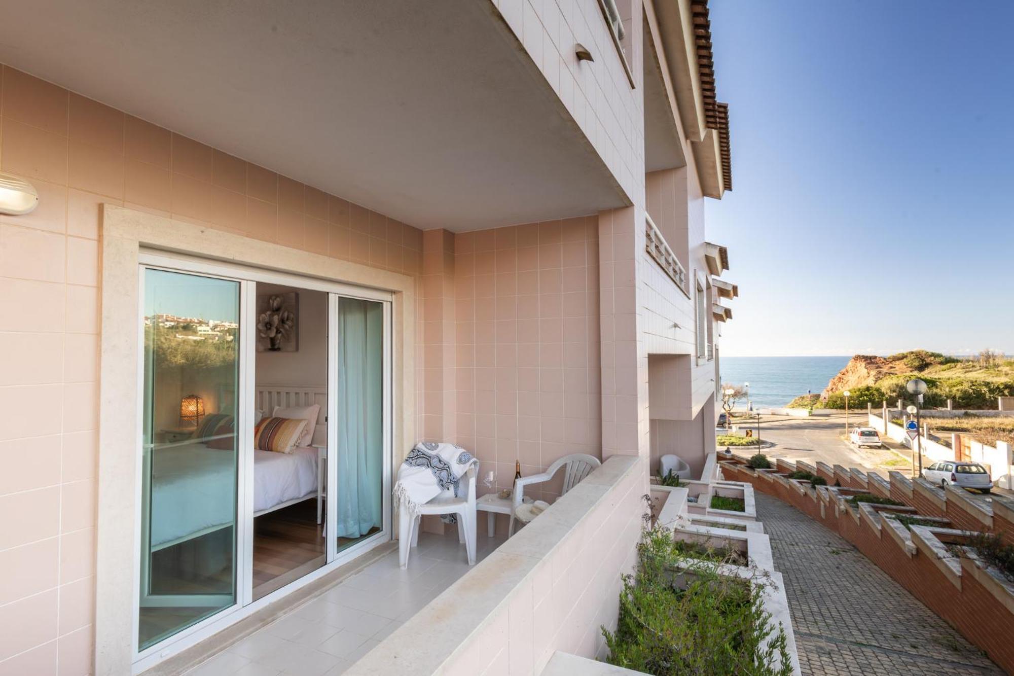 Casa Da Praia - By Smarthomes Sao Martinho do Porto Εξωτερικό φωτογραφία